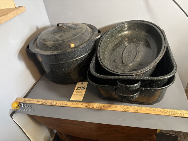 Lot 83-2046 - Roasting Pans