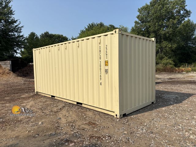 Lot 83-4 - 20ft Shipping Container