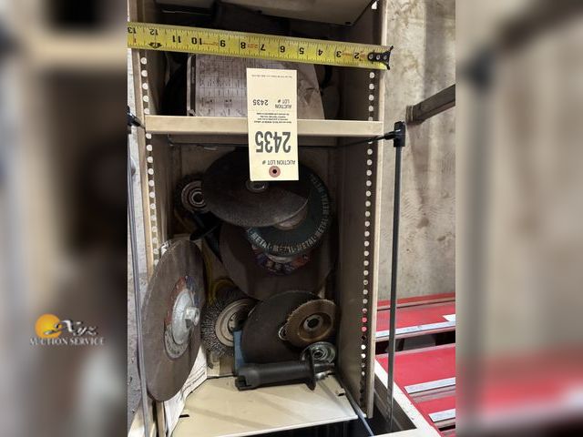 Lot 83-2435 - Contents of Drawer