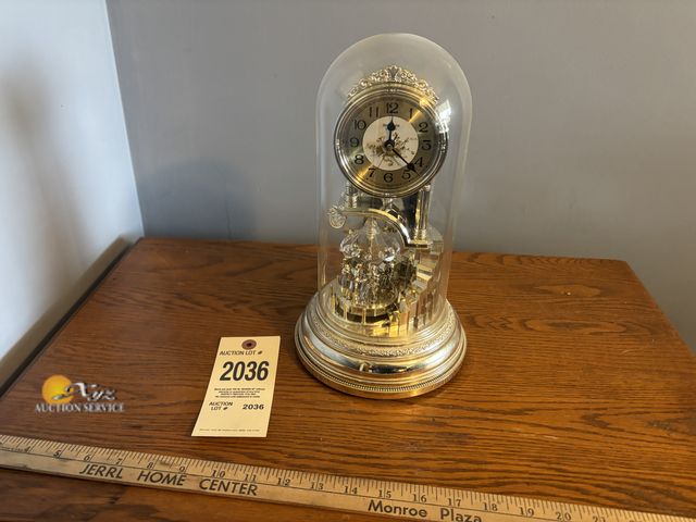 Lot 83-2036 - Rhythm Quartz Anniversary Clock with Dancing Couples