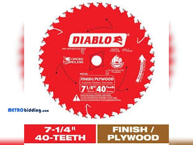 Lot 88-480105 - DIABLO 7-1/4in. x 40-Tooth Finish Circular Saw Blade for Wood D0740R