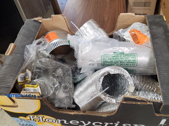 Lot 88-482918 - Lot of miscellaneous items