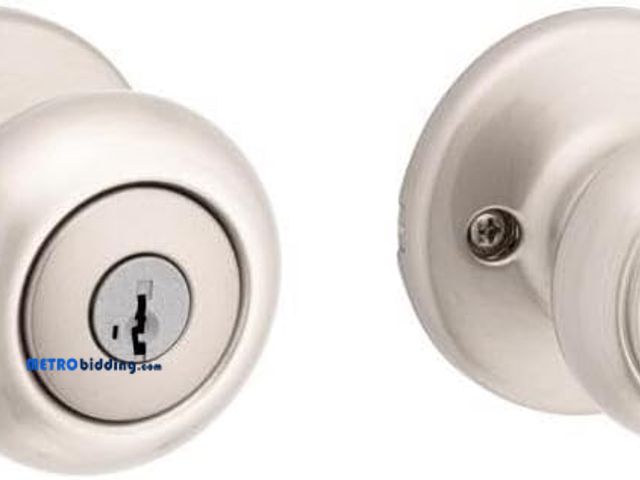 Lot 88-480386 - Kwikset SmartKey Security Satin Nickel Entry Knob KW1 2-3/4 in.