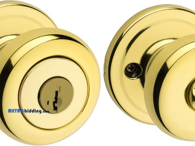 Lot 88-484330 - Kwikset Juno Entry Door Knob with Lock and Key, Secure Keyed Handle Exterior, Front Entrance and Bed...
