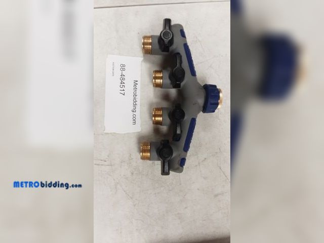 Lot 88-484517 - 4-way water shut-off with individual flow control levers
