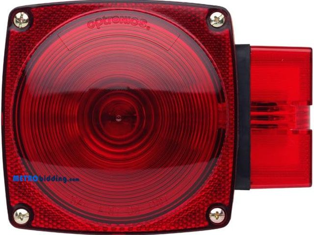 Lot 88-498398 - Carry-On Trailer 816 Tail Light for Trailer