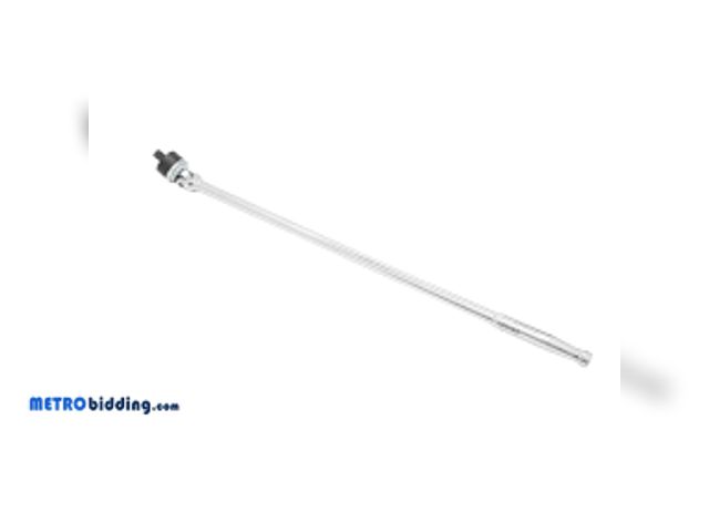 Lot 88-493862 - Husky 1/2 in. Drive 24 in. Ratcheting Breaker Bar H12RATBB24