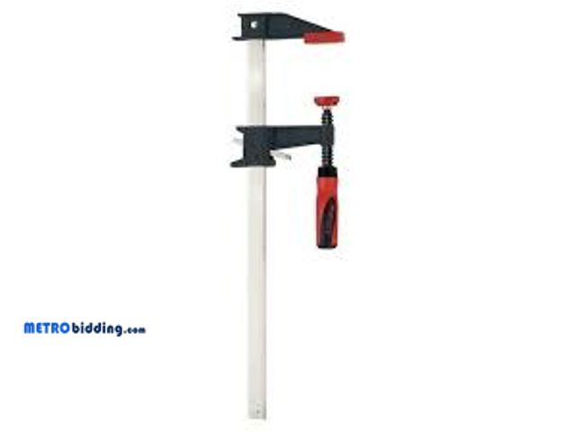 Lot 88-492585 - BESSEY Clutch Style 36 in. Capacity Bar Clamp with Composite Plastic Handle and 3-1/2 in.