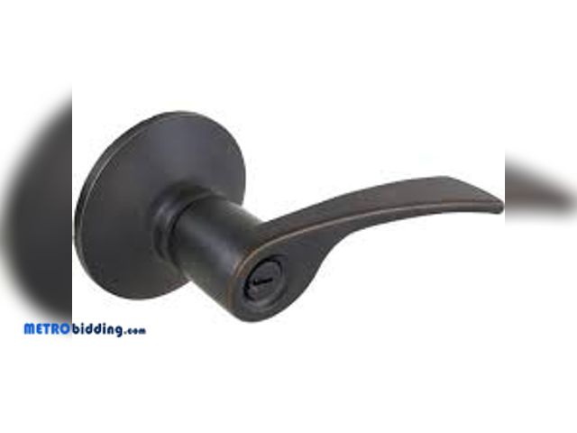 Lot 88-493655 - Defiant Freedom Matte Black Keyed Entry Door Lever 32LEX900B