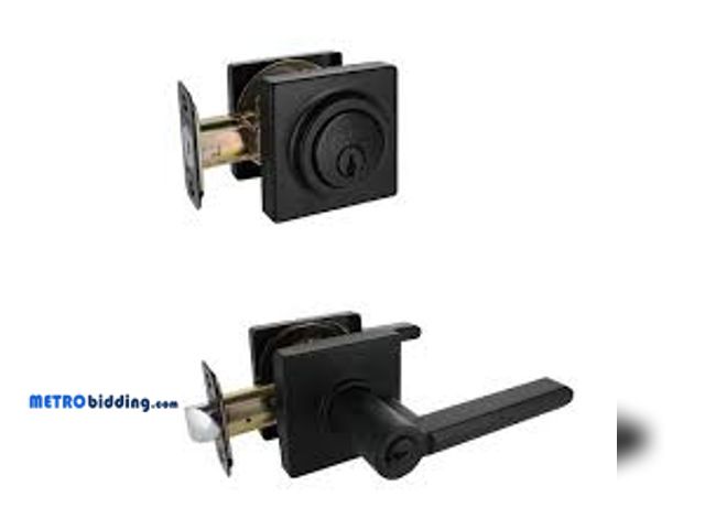 Lot 88-493666 - Defiant Tonebridge Matte Black Single Cylinder Combo Pack Square Series 32MS3X9D91