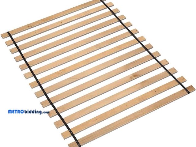 Lot 88-494334 - Signature Design by Ashley Wooden Mattress Support Bunkie Board Roll Slat with Nylon Cord, Full, Bei...