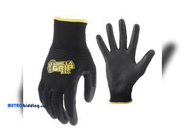 Lot 88-501233 - GORILLA GRIP Medium TRAX Extreme Grip Work Gloves