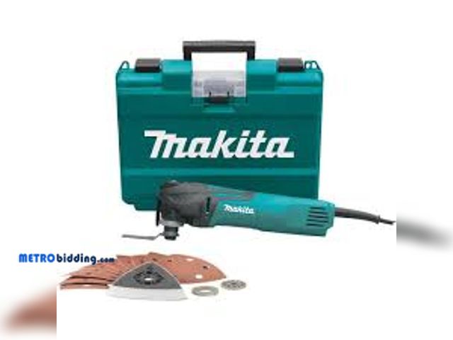 Lot 88-491606 - Makita 3 Amp Corded Variable Speed Oscillating Multi-Tool Kit With Blade, Sanding Pad, Sandpaper Ada...