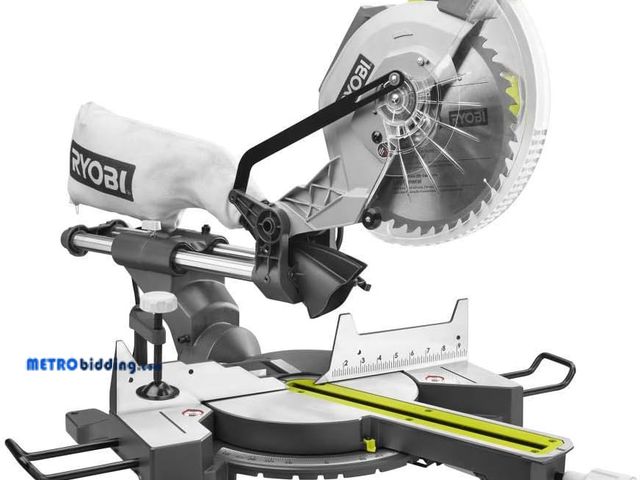 Lot 88-480274 - RYOBI 15 Amp 10 in. Sliding Compound Miter Saw