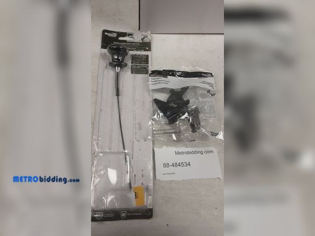 Lot 88-484534 - Gate latch set
Open packages / missing parts