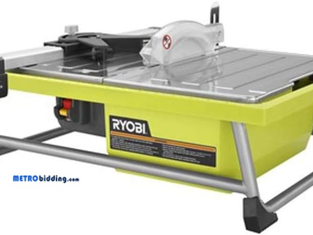 Lot 88-491608 - Ryobi ZRWS722 7 in. Portable Wet Tile Saw