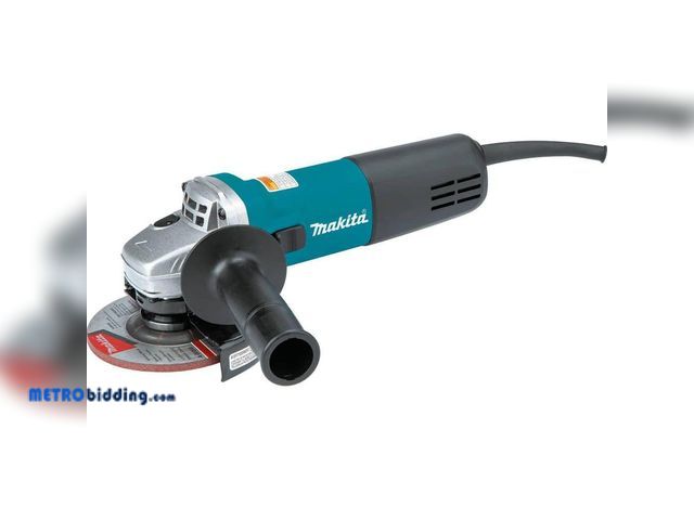 Lot 88-491888 - Makita 7.5 Amp Corded 4-1/2 in. Easy Wheel Change Compact Angle Grinder with Grinding Wheel, Wheel G...