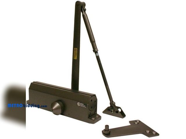 Lot 88-482607 - Universal Hardware Heavy Duty Bronze Commercial Door Closer