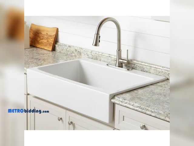 Lot 88-###### - SINKOLOGY Josephine 34 in. 3-Hole Quick-Fit Farmhouse Apron Front Drop-in Single Bowl Crisp White Fi...