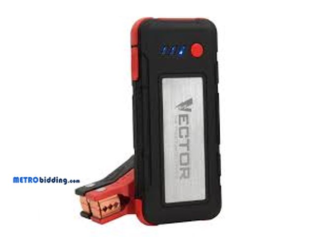 Lot 88-480129 - VECTOR 1600 Peak Amp Automotive Lithium Jump Starter, Portable Power