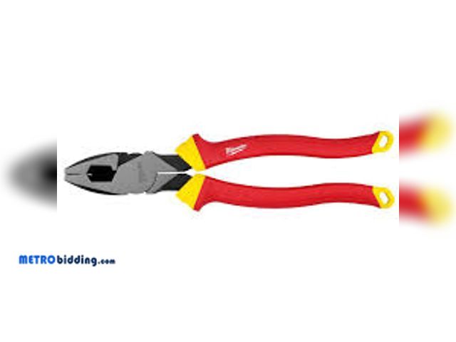 Lot 88-493688 - Milwaukee 1000V Insulated 9 in. Lineman's Pliers