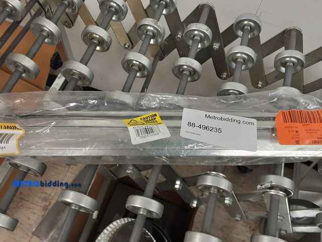 Metrobidding.com - Lot 88-496235 - GAF Master Flow 24 in. Snap-On Rails ...