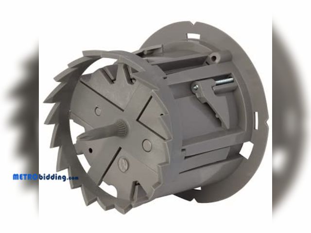 Lot 88-498879 - Southwire MSBST250 Shark Tooth Smart Box with Hole Saw - Quantity 8