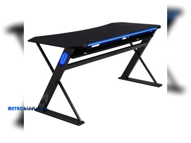 Lot 88-491223 - DPS Radius 60” Gaming Desk MSRP: $199.99