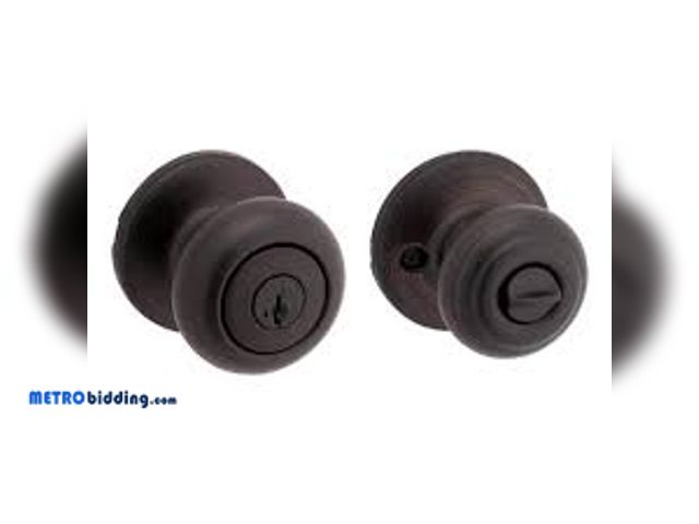 Lot 88-480322 - Kwikset Cove Venetian Bronze Keyed Entry Door Knob featuring SmartKey Security and Microban Technolo...