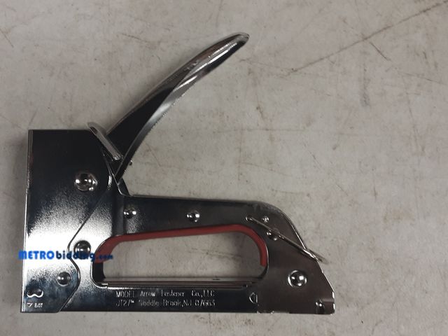 Lot 88-484524 - Light duty staple gun