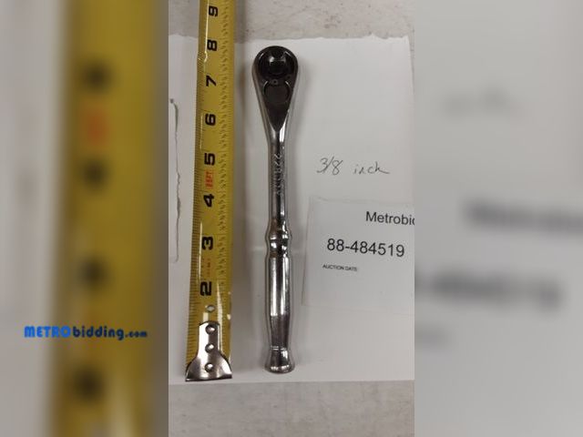 Lot 88-484519 - Kobalt Quick release ratchet 3/8 drive quick release ratchet