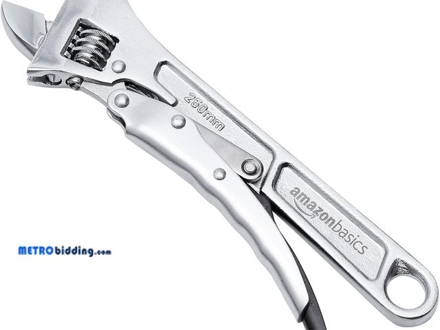 Lot 88-498166 - Amazon Basics Locking Adjustable Wrench, 10 inch x 2.7 inch x 0.75 inch