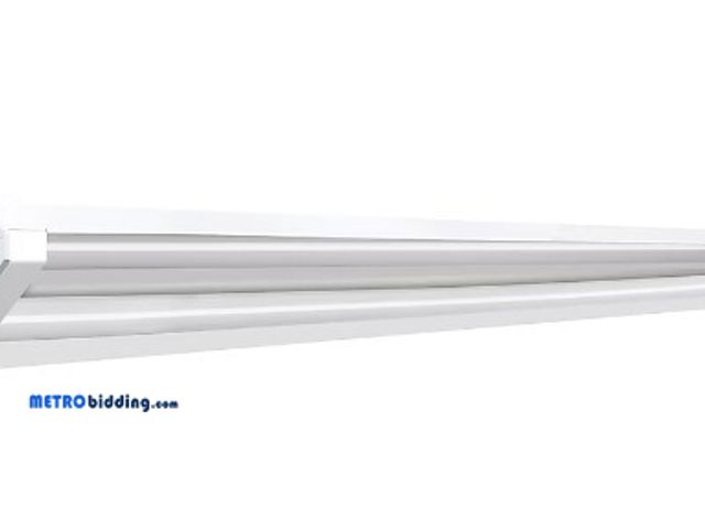 Lot 88-501646 - utilitech 4-ft 4000 lumens white cool white led flush mount garage shop light