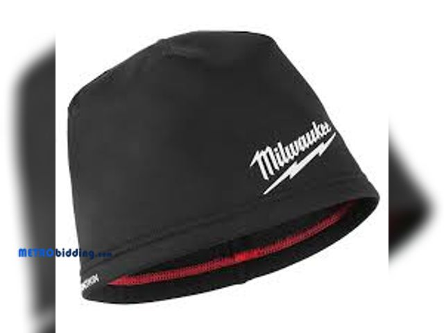Lot 88-493704 - Milwaukee WORKSKIN Low-Profile Beanie Cap