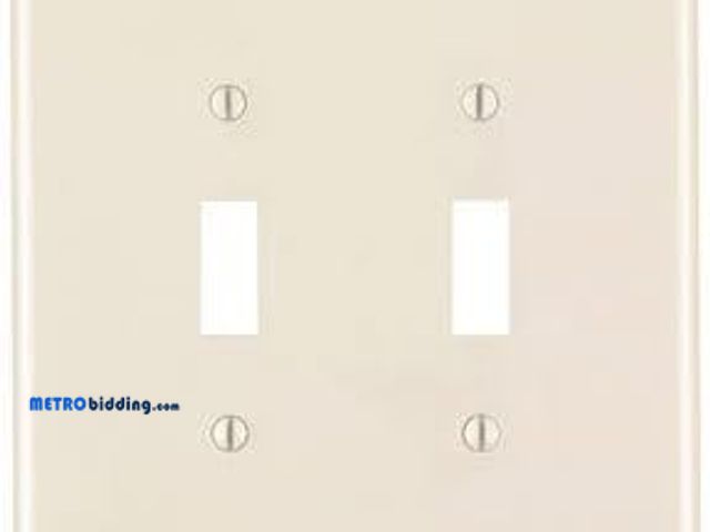 Lot 88-482345 - Leviton Toggle Wall Plate Thermoplastic Nylon 2 Gang Midway Light Almond Bg