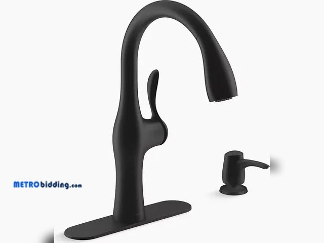 Lot 88-499886 - KOhler Alma®
Pull-down kitchen sink faucet with two-function sprayhead

K-R45350-SD-BL MSRP: $235.42