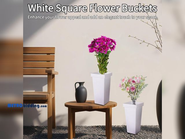 Lot 88-490911 - Plastic Flower Buckets, 13.4in White Square Flower Display Buckets, Modern Floral Vases for Cut Flow...