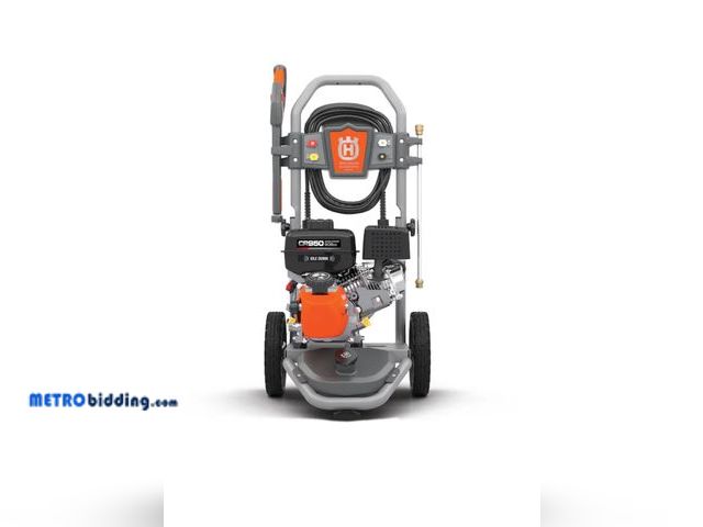 Lot 88-482772 - Husqvarna residential 3200 2.5-GPM Cold Water Gas Pressure washer with 4 Spray Tips