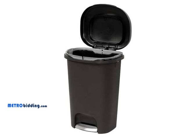 Lot 88-499628 - Rubbermaid 13 Gal. Black Indoor Step-On Trash Can for Kitchen/Offices/Classrooms