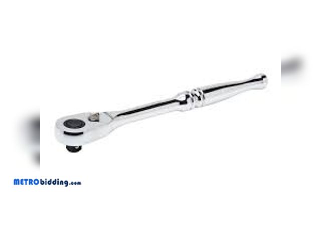 Lot 88-480417 - Husky 3/8 in. Full Polish 72 Tooth Ratchet H38FPRAT, Used