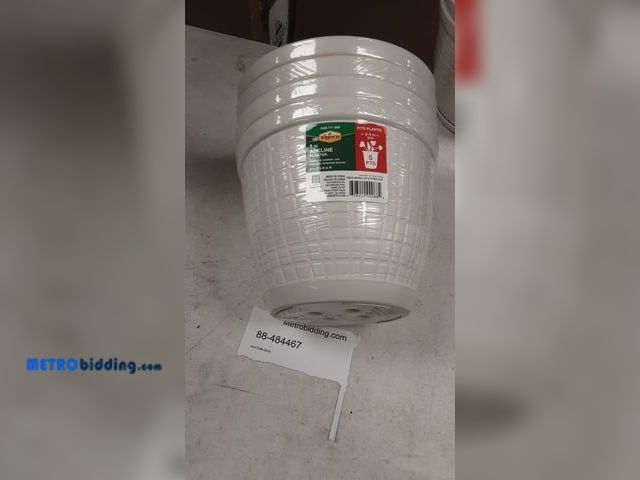 Lot 88-484467 - (4) 8 inch planter with attached saucer