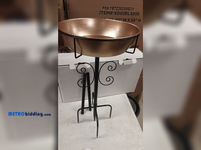 Lot 88-484525 - Metal bird bath 
Bronze with vintage standing stake
3 in x 43 in