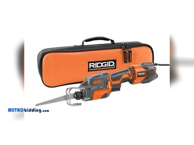 Lot 88-491882 - RIDGID Thru Cool 6 Amp Corded 1-Handed Orbital Reciprocating Saw Kit R3031, floor model