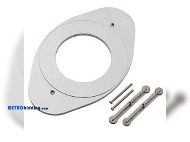 Lot 88-495404 - Tub and Shower Smitty Remodeling Plate in Chrome