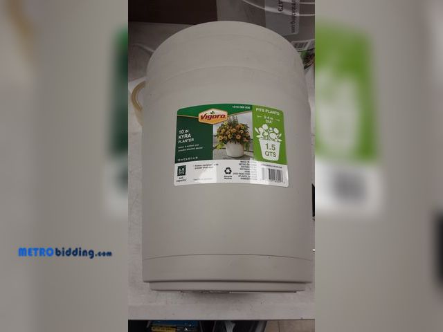 Lot 88-484469 - (4) 10 inch plastic planter with attached saucer