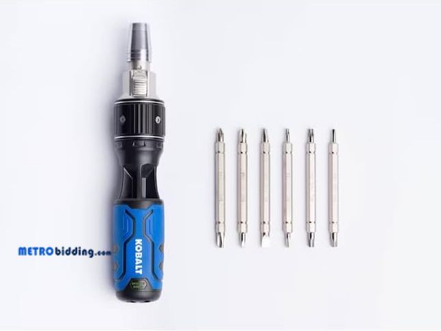 Lot 88-501663 - Kobalt 12-in-1 Double Drive Multi-bit Screwdriver Set