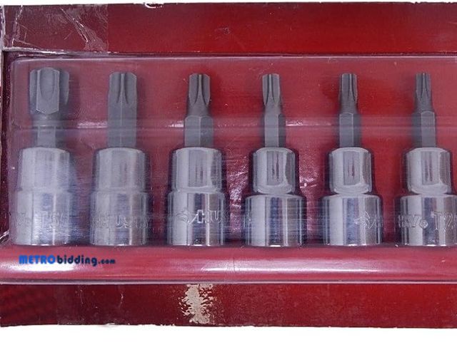 Lot 88-491632 - Husky Liners Torx Bit Socket 8 Piece Set