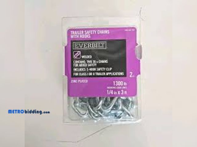 Lot 88-501226 - Everbuilt Trailer Safty Chains With Hooks Sealed Package 1300lb 1/4 by 3 ft 2pc