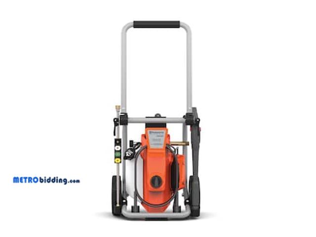 Lot 88-482774 - Husqvarna 2300-PSI 1.2-GPM Cold Water Electric Pressure washer with 4 Spray Tips