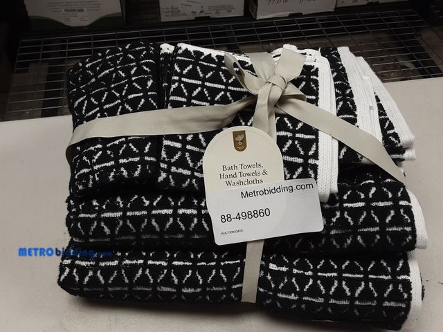 Lot 88-498860 - 6pc Performance Plus Textured Dot Bath Towel Set - Threshold™